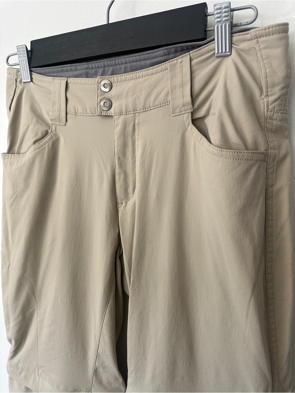 Columbia Womens Size 8 Khaki Convertible Hiking Pants Zip Off Cargo Outdoor Pant - Picture 4 of 12